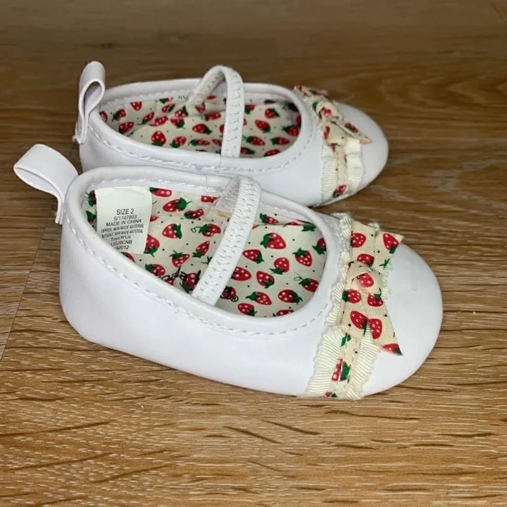 Koala Kids Baby Girl Size 2 White Strawberry Print Shoes